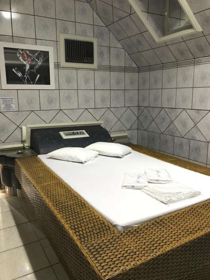 Genus Motel (Adults Only) Uberaba Exterior foto